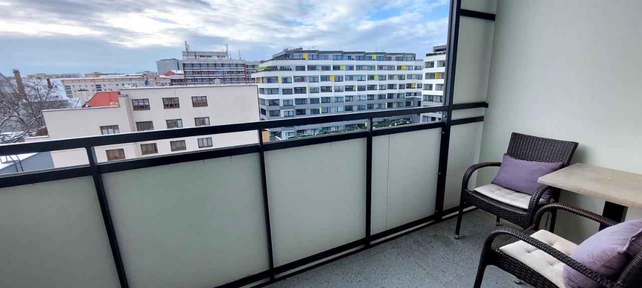 Апартаменты Apartman Soul 200 M Do Centra S Private Parking Free Кошице Экстерьер фото